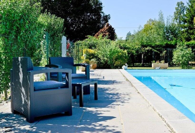 فندق Logis Chez Germaine