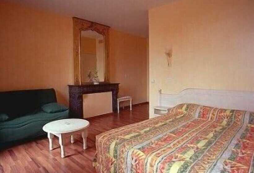 בית מלון כפרי Logis Hôtel Les 3b
