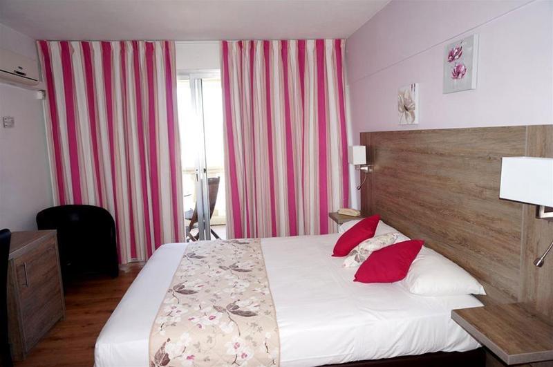 Logis Hotel Le Col De L Ange