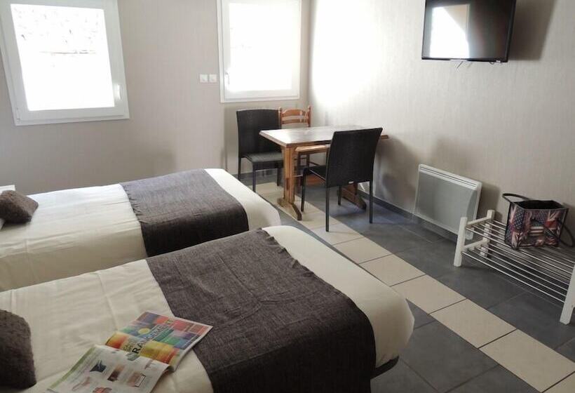 ホテル Logis Hôtel Restaurant Les Coudercous