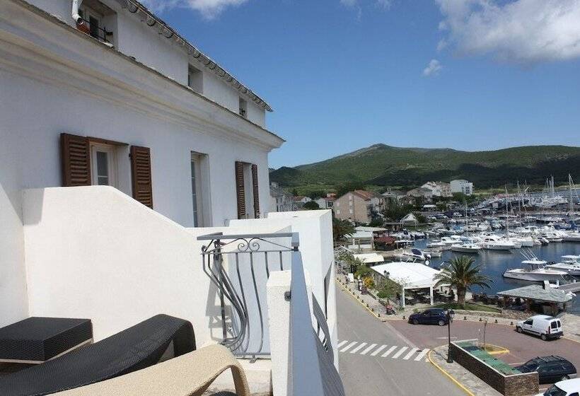 هتل Marina D'oro