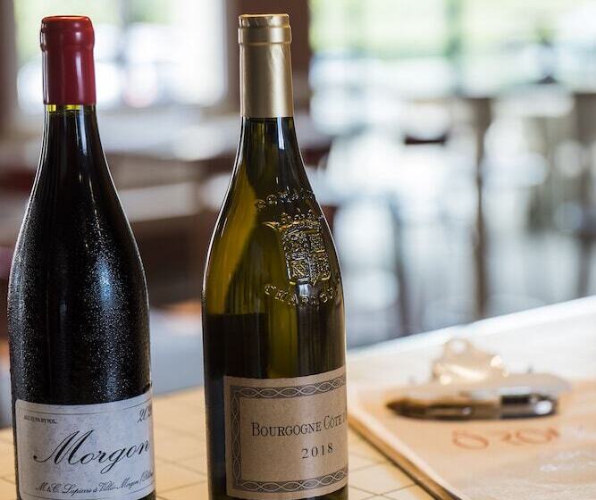 ホテル Hôtel Spa ô Rouge   Gevrey Chambertin   Teritoria