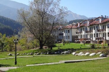 هتل Pinerose Resort