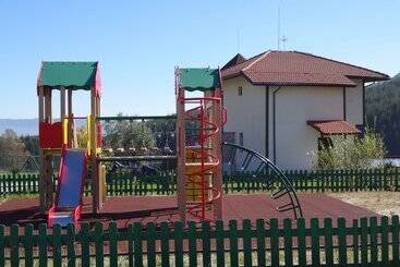 هتل Pinerose Resort