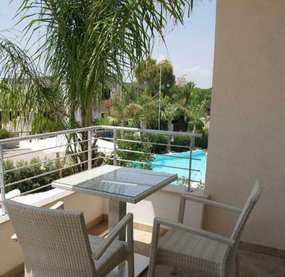 Отель Santa Caterina Resort