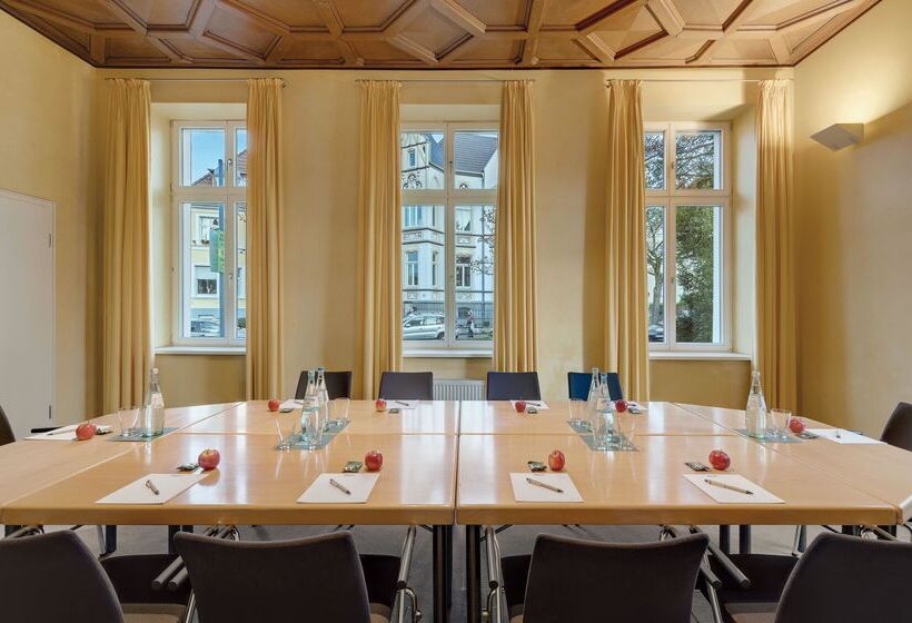 هتل The Yard Bad Honnef