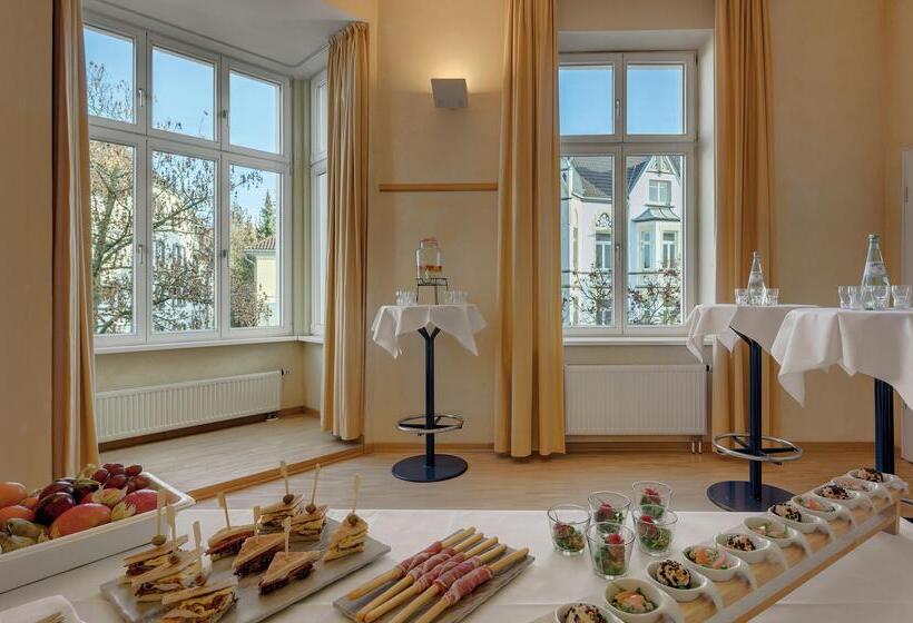 هتل The Yard Bad Honnef