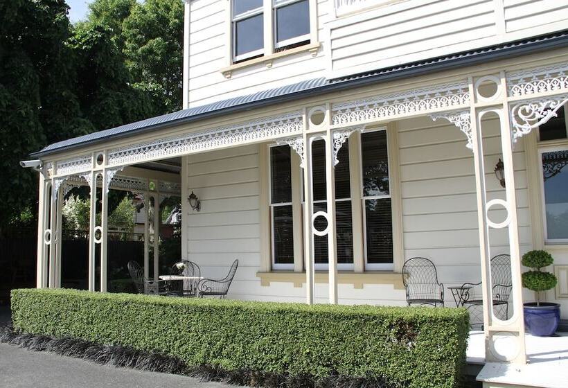 مُتل Merivale Manor