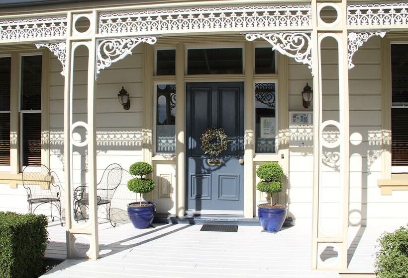 مُتل Merivale Manor