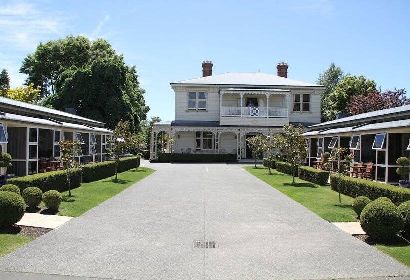 مُتل Merivale Manor