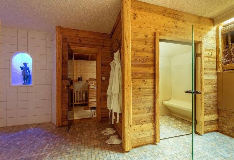 Parkhotel Tannenhof