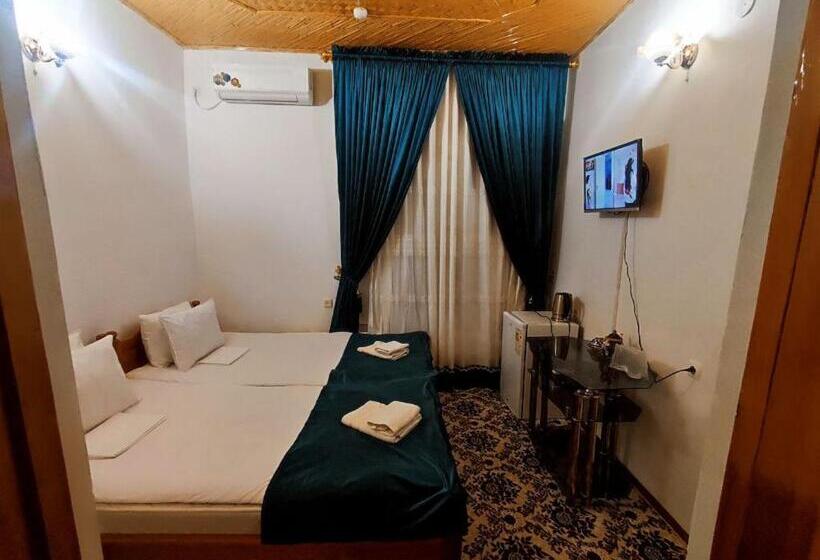 Boutique Hotel Parvina