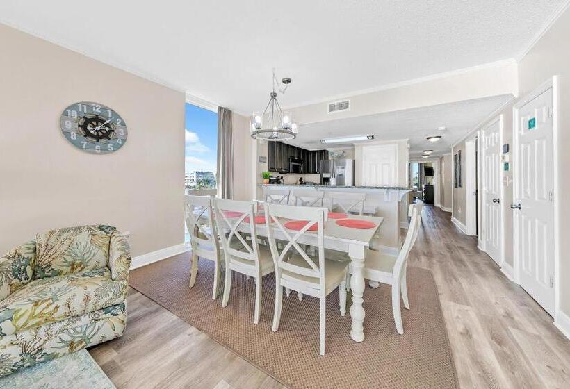 Majestic Beach Towers 1 301