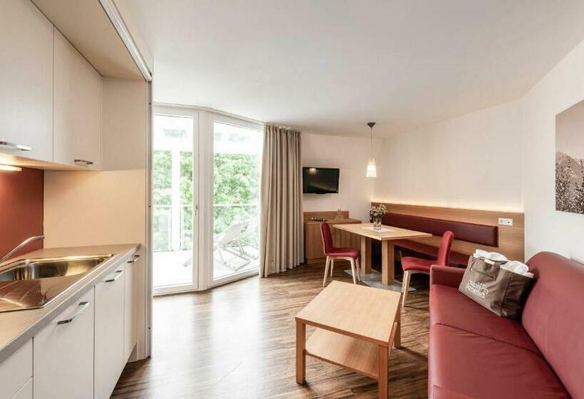 Amelia Apartments
