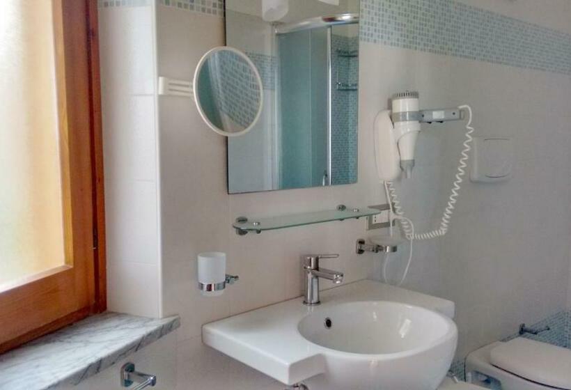 Villaggio Turistico La Mantinera   Residence