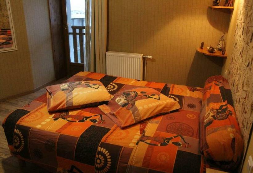 تختخواب و صبحانه Chambres D  Hôtes Au Vieux Préssoir