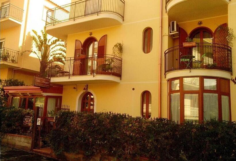 تختخواب و صبحانه Villa Marysa Apartments Seaview