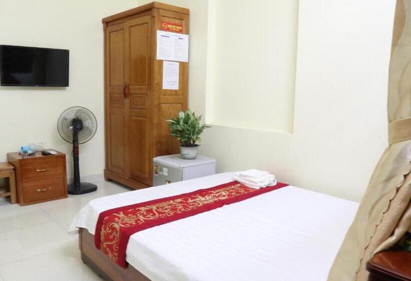 Bien Phong Hostel