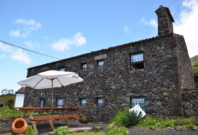 هتل Aldeia Da Cuada