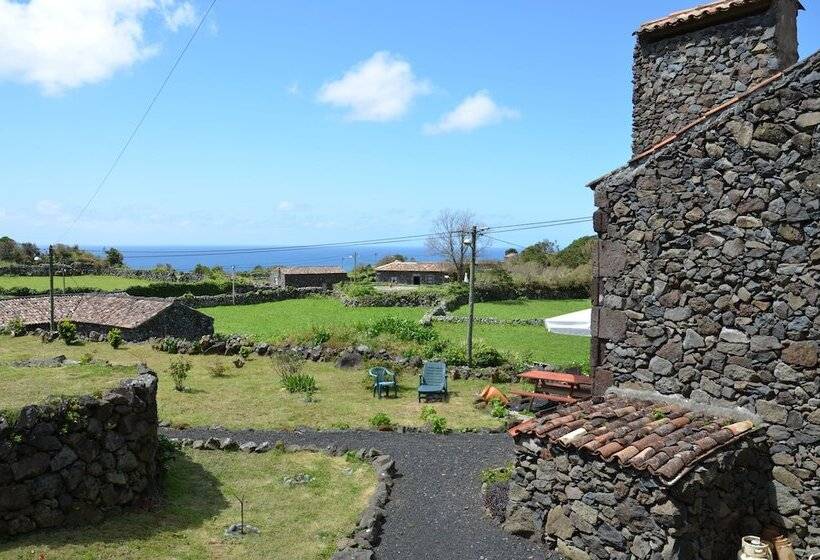هتل Aldeia Da Cuada
