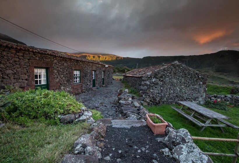 هتل Aldeia Da Cuada