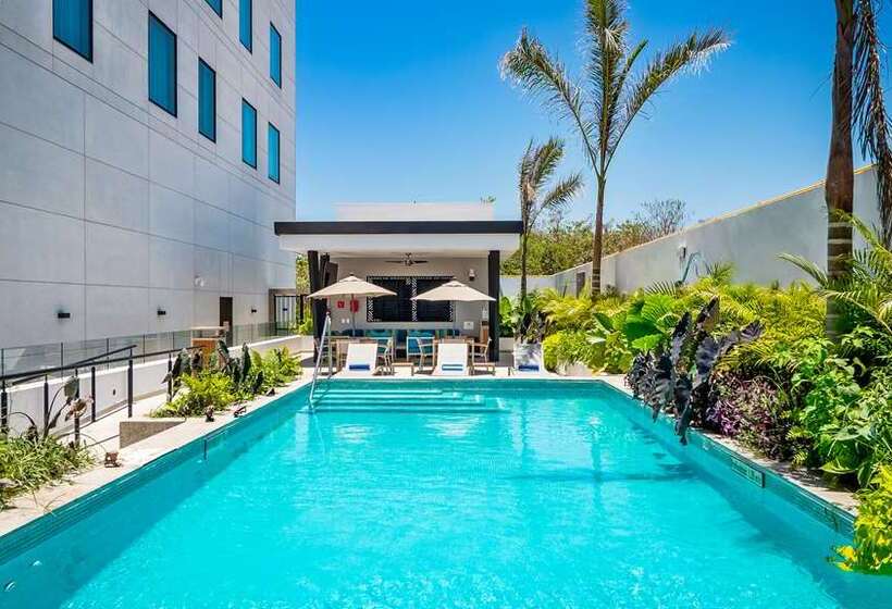 هتل Hampton Inn By Hilton Nuevo Vallarta
