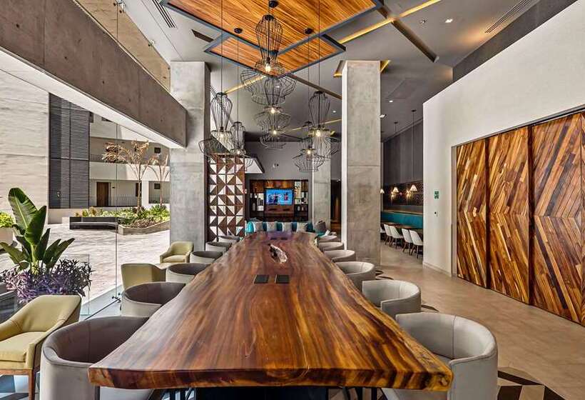 هتل Hampton Inn By Hilton Nuevo Vallarta