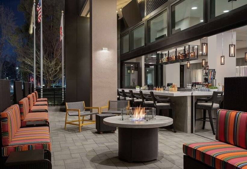 酒店 Home2 Suites By Hilton Woodland Hills
