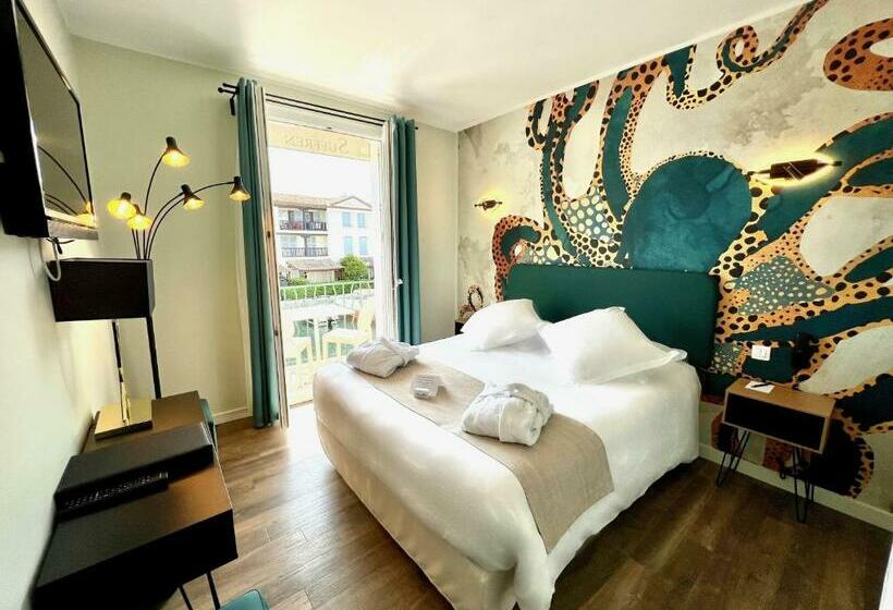 فندق Le Suffren Hôtel