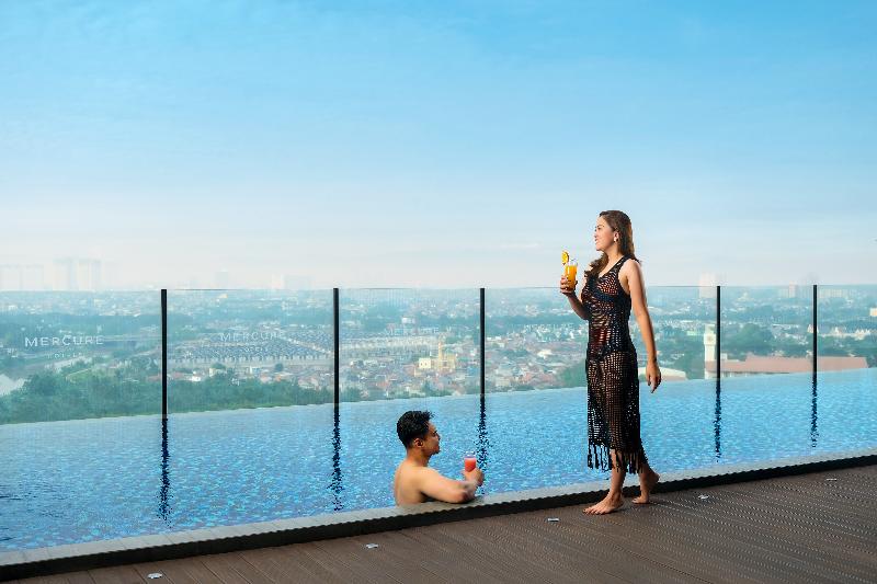 هتل Mercure Tangerang Centre