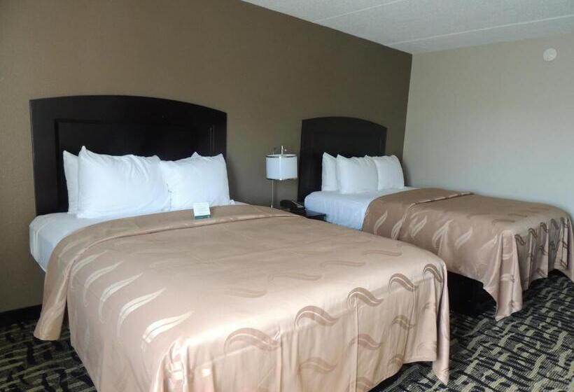 هتل Quality Inn
