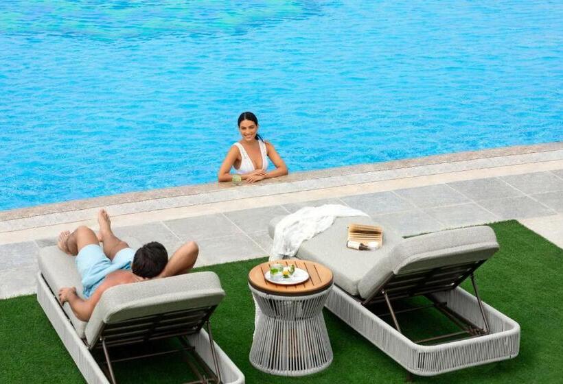 هتل Taj Exotica Resort & Spa, The Palm, Dubai