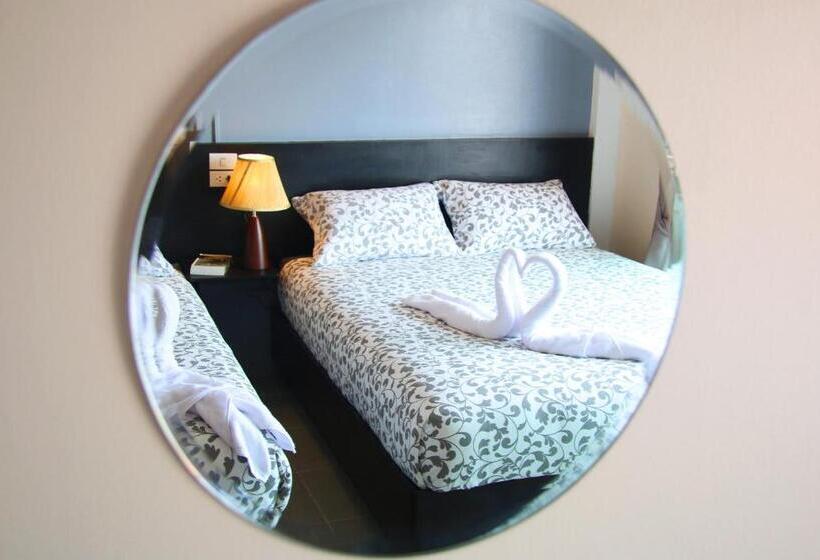 فندق The Beach Cha Am Residence