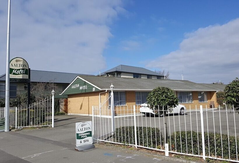 Aalton Motel