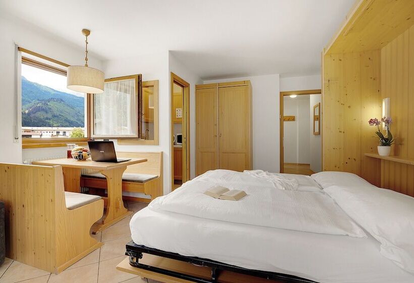 Aparthotel Majestic