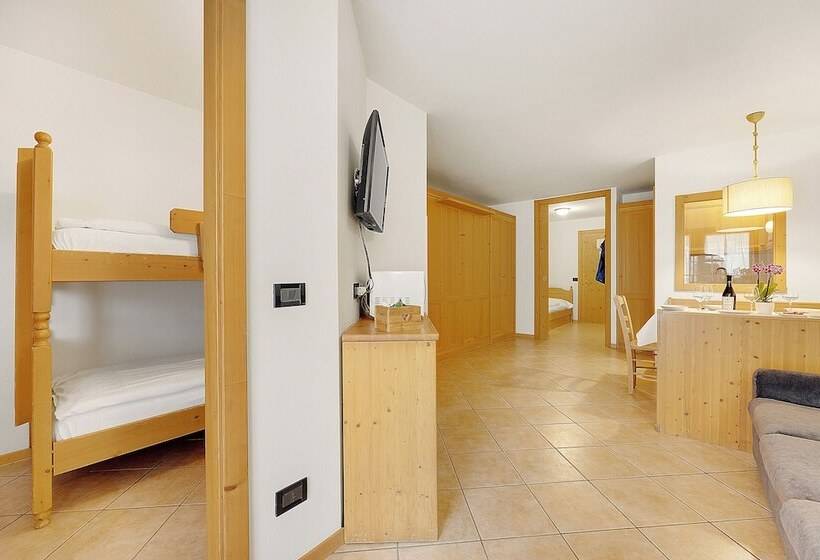 Aparthotel Majestic