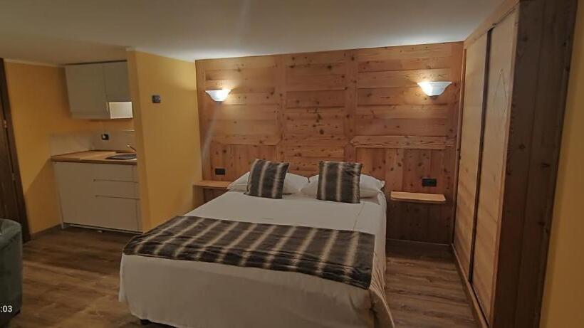 Chalet Alpina Hotel & Apartments