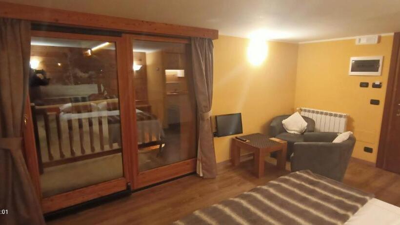 Chalet Alpina Hotel & Apartments