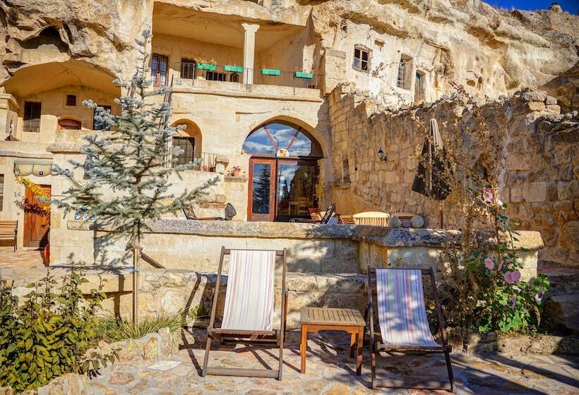 Hotel 4 Oda Cave House Special Class