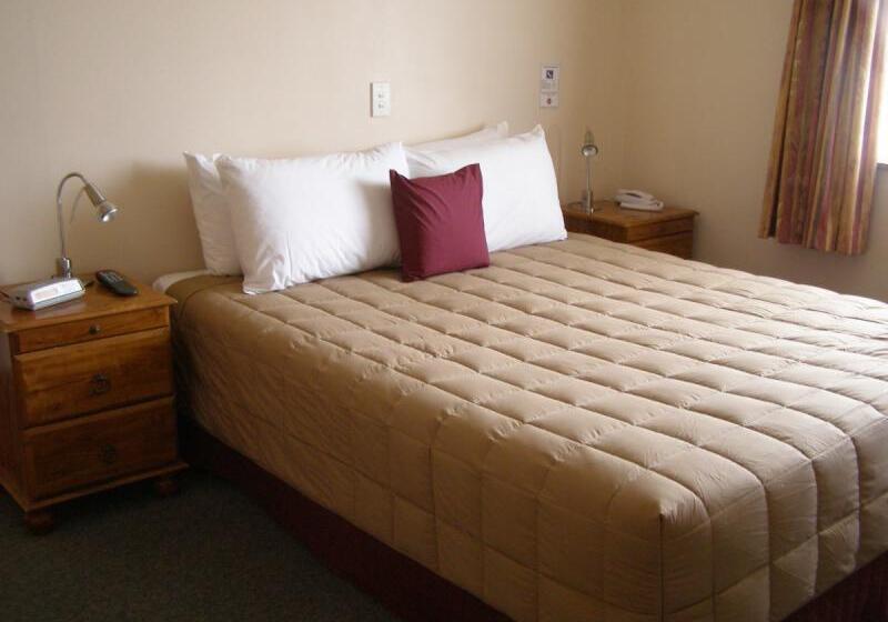 هتل Asure Highpark Motor Inn