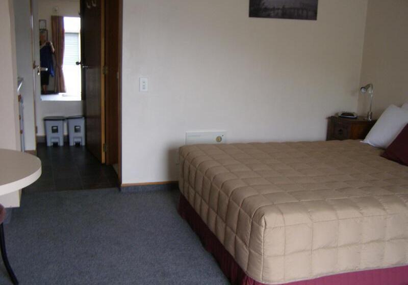 هتل Asure Highpark Motor Inn