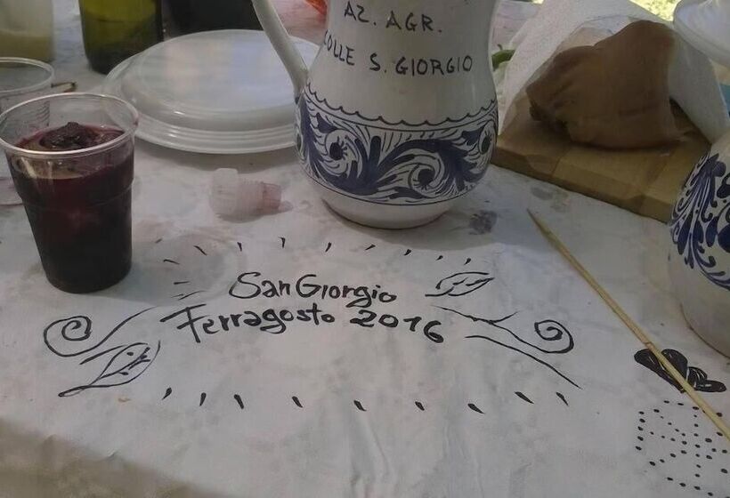 ホテル Azienda Agrituristica Colle San Giorgio