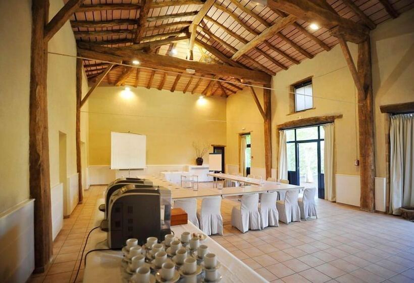 ホテル Château De Champlong Table Hôtel  Golf & Spa