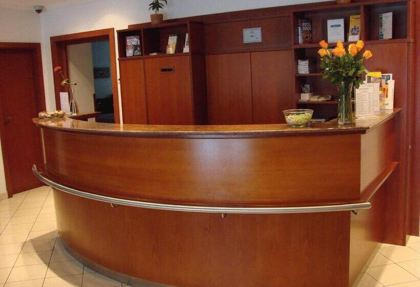 Fotos del hotel Coronet:  9