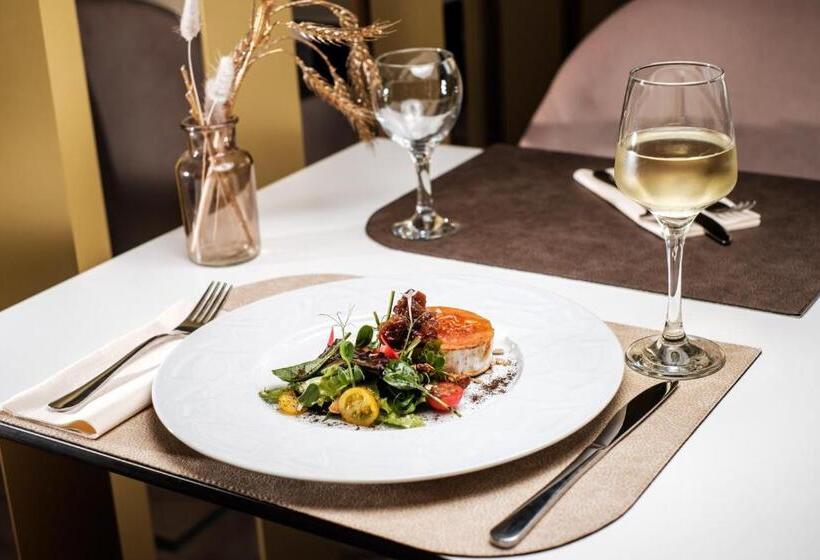 Corso Hotel Pécs