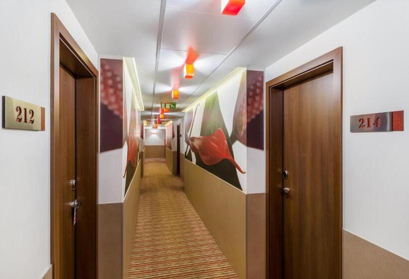 Corso Hotel Pécs