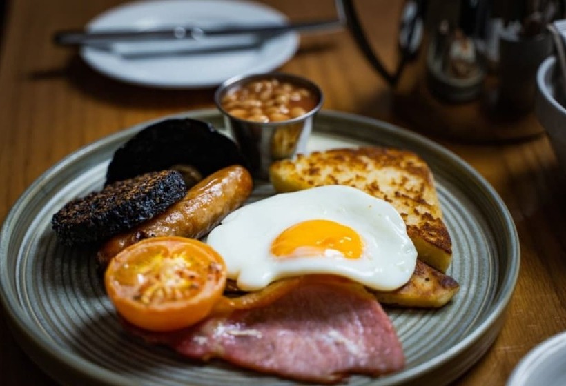 בית מלון כפרי Curran Court