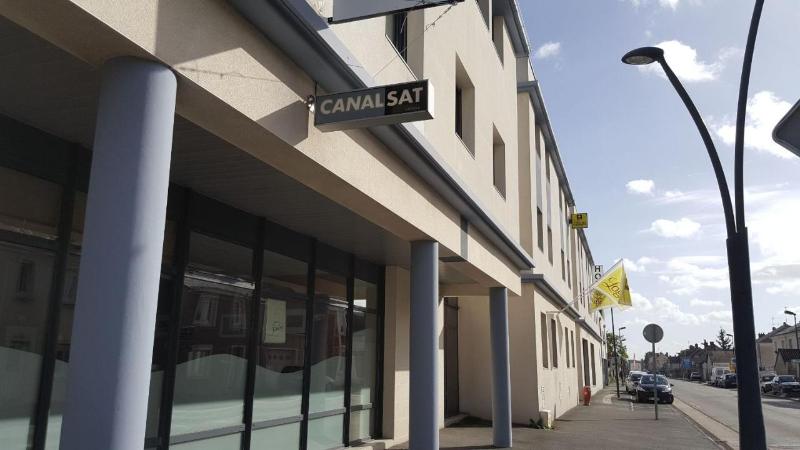 هتل De Loire Et Restaurant Les Bateliers