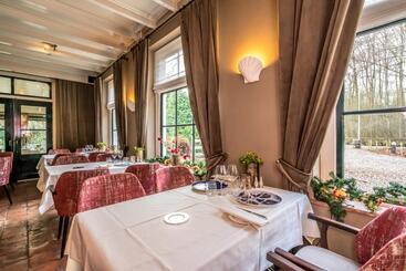 هتل Hostellerie Schuddebeurs