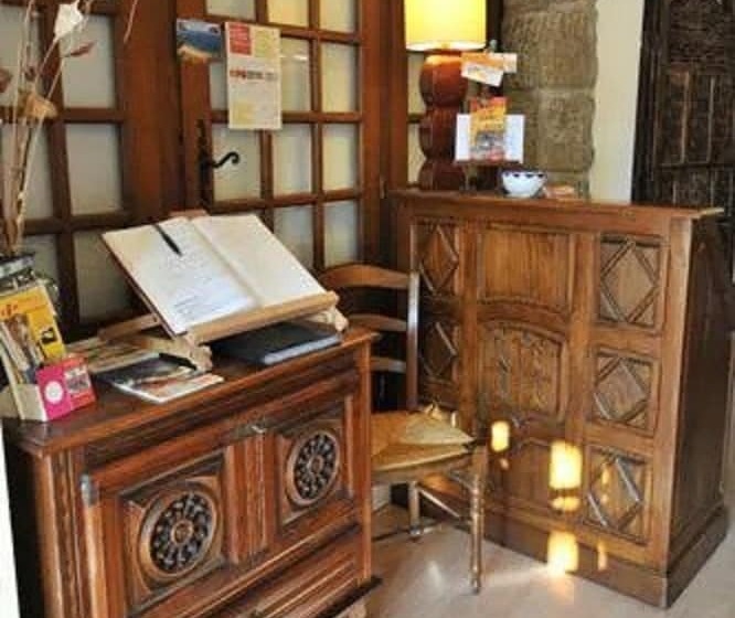 هتل La Chaumière Roz Aven